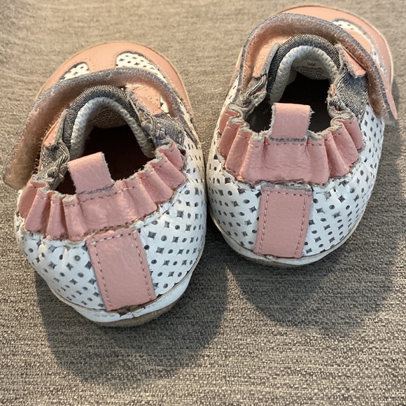 Baby Girl Robeez - Picture 3 of 5